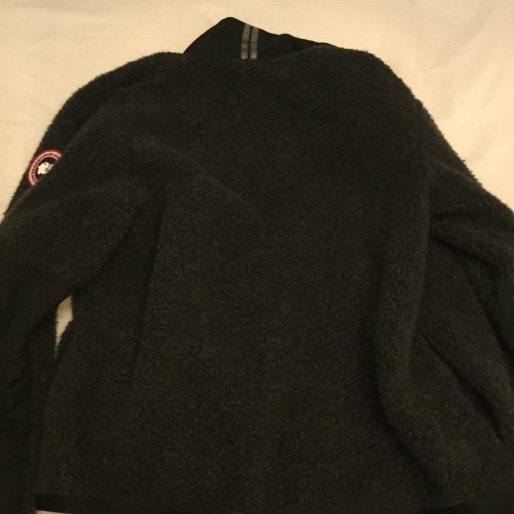 Men’s Canada Goose Kelowna Jacket Fleece Grey Medium Used